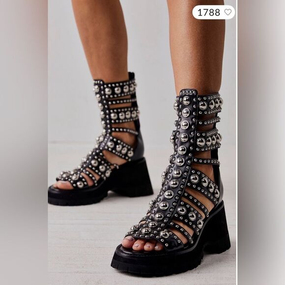 Jeffrey Campbell Black and Silver Gladiator Sandals/ size 8 - Picture 1 of 10